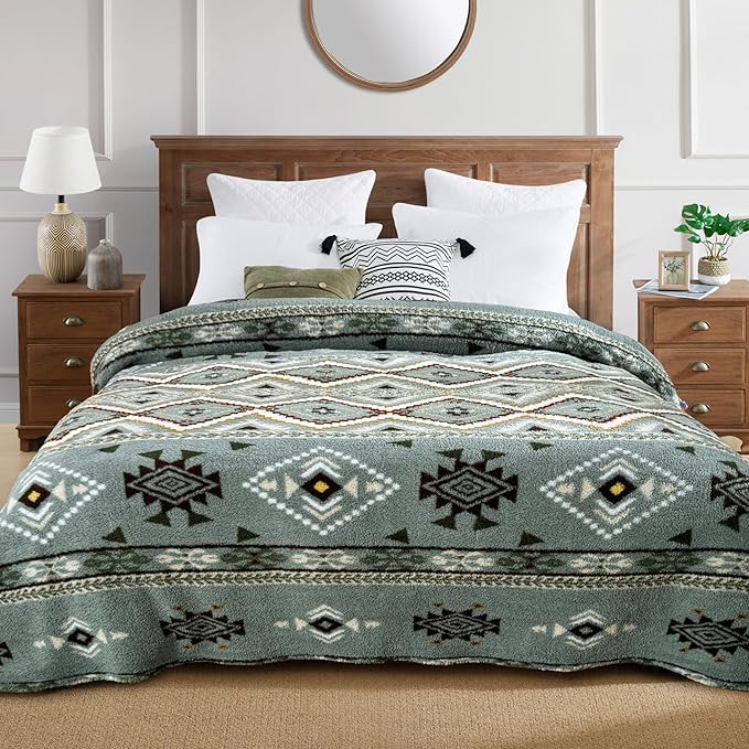 CASAAGUSTO Boho Sherpa Throw Blanket, Aztec Queen Blanket, Ultra Soft, Warm, Cozy, Plush, Thick Fleece Bohemian Throw Blanket for Couch, Bed, Sofa (Olive Green 90 * 90 Inch)-Ruum Studio Home