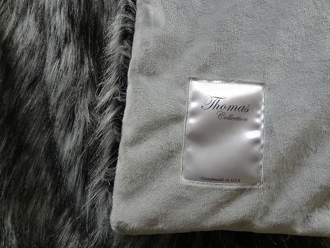 Exotic Siberian Husky Faux Faur Throw Blanket - Gray White Black Husky Fur - Gray Faux Fur Throw Blanket - Luxury Soft Faux Fur, Made in US, 16411-Ruum Studio Home