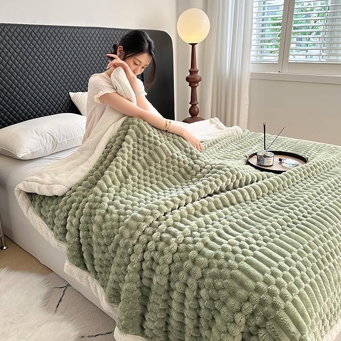 UKELER Sherpa Throw Blanket 60 × 80 inch, 470 GSM Striped Sherpa Fleece Blankets for All Season, Warm and Cozy Blanket for Couch Sofa Bed Office Camping, Green-Ruum Studio Home