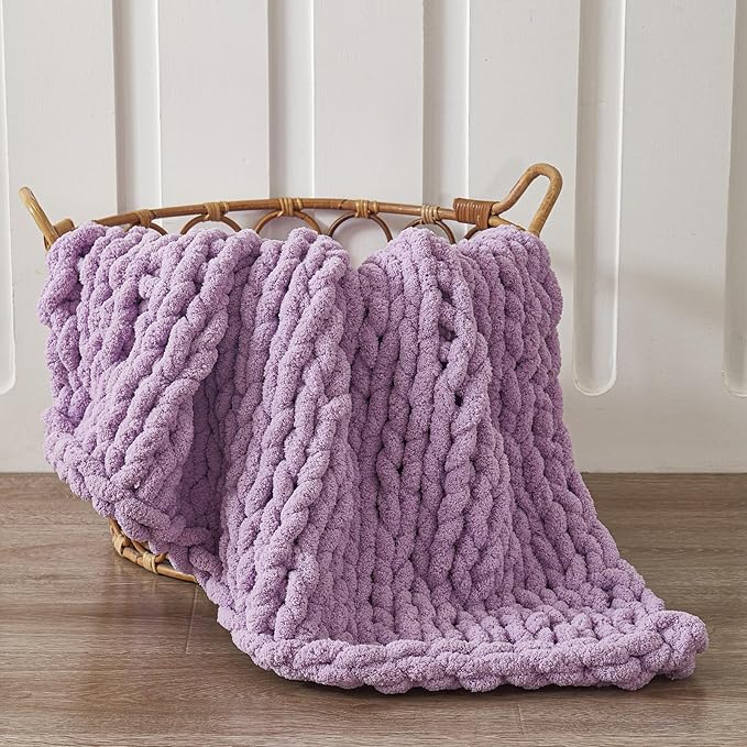 WESHIONGOO Chunky Knit Blanket Throw 40"*40" Knitted Throw Blankets for Couch Bed Fluffy Soft Blanket with Jumbo Chenille Yarn Thick 100% Handmade(Lilca)-Ruum Studio Home