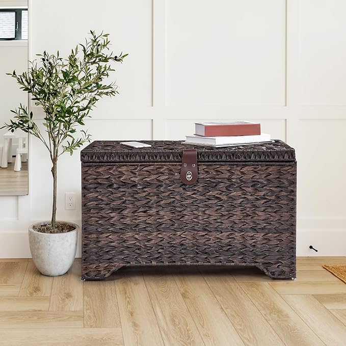 Handwoven Storage Basket with Lid, 165L Plastic Rattan Storage Bin, Leather Buckle & Metal Frame, Large Metal Ring Handles, Storage Trunk for Bedroom, Laundry Room-Ruum Studio Home
