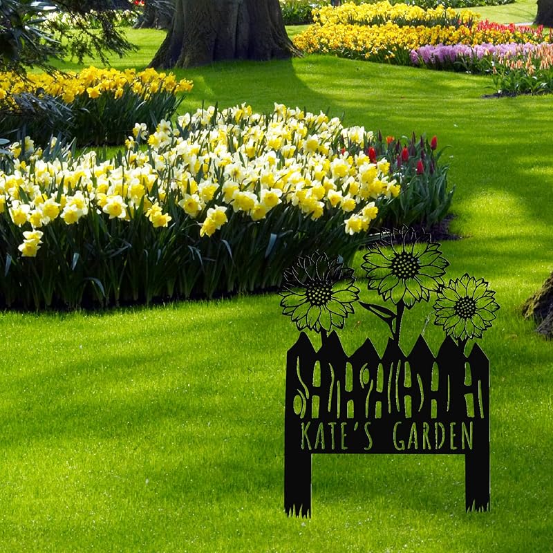 Custom Sunflower Metal Garden Sign with Stakes, Flower Garden Decor, Personalized Family Name Sign, Farmhouse Yard Decorative, Patio Art, Mother's Day Gift, Mom Gift, Housewarming Gift-Ruum Studio Home