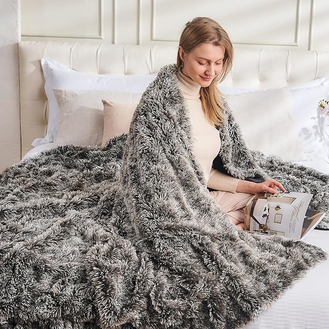 GONAAP Fuzzy Faux Fur Throw Blanket Twin Size Frosty Black Super Soft Cozy Plush Fuzzy Shaggy Blanket for Couch Sofa Bed (Frosty Black, Twin(60"x80"))-Ruum Studio Home