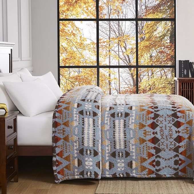 CASAAGUSTO Boho Sherpa Throw Blanket, Aztec King Size Blanket, Ultra Soft, Warm, Cozy, Plush, Thick Fleece Bohemian Throw Blanket for Couch, Bed, Sofa (Blue Grey 108 * 90 Inch)-Ruum Studio Home