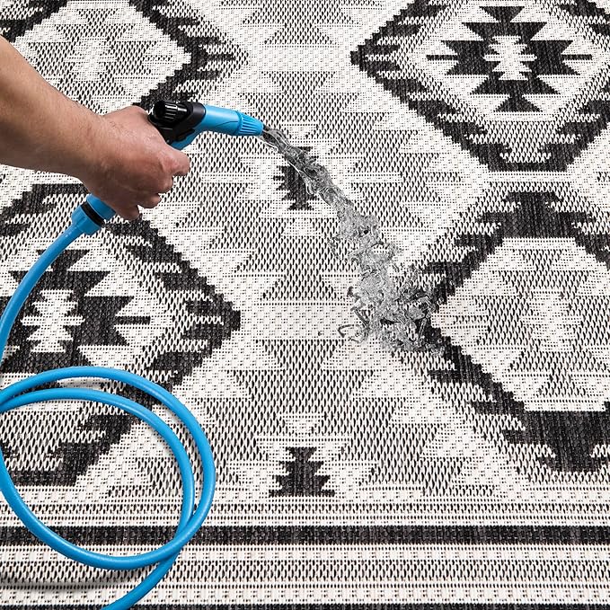 Keen Home Design Outdoor Runner Rug - 6x9 Washable Indoor/Outdoor Rug for Patio, Balcony, Kitchen, Garden, Beach, Deck and Porch. Size: 6'7" x 9'2"-Ruum Studio Home