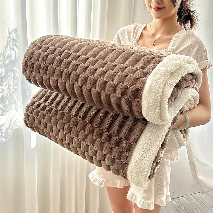 UKELER Sherpa Throw Blanket 60 × 80 inch, 470 GSM Striped Sherpa Fleece Blankets for All Season, Warm and Cozy Blanket for Couch Sofa Bed Office Camping, Coffee-Ruum Studio Home
