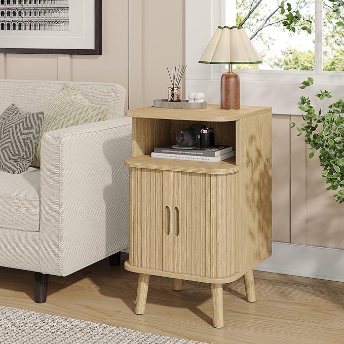 Alohappy Mid Century Modern End Table, Fluted Wood Nightstand with Sliding Tambour Door, Curved Round Edge Side Table with Storage Cabinet for Bedroom, Living Room, Natural Oak-Ruum Studio Home