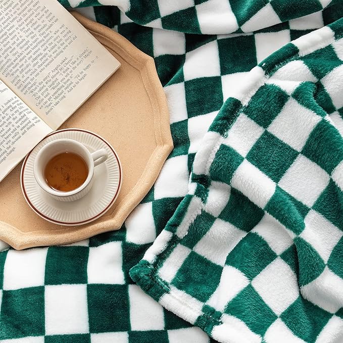 LOMAO Throw Blankets Flannel Blanket with Checkerboard Grid Pattern Soft Throw Blanket for Couch, Bed, Sofa Luxurious Warm and Cozy for All Seasons (Green, 60"x80")-Ruum Studio Home