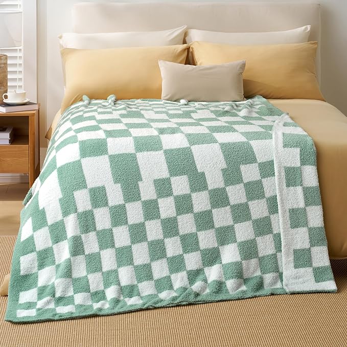 Joiedomi Twin Blanket for Couch, Sage Green Checkered Knitted Blankets Gifts for Women Mom Girls, Cozy Cute Soft Throw Home Room Decor Aesthetic Women Mothers Birthday Gifts 60x80 Inches-Ruum Studio Home