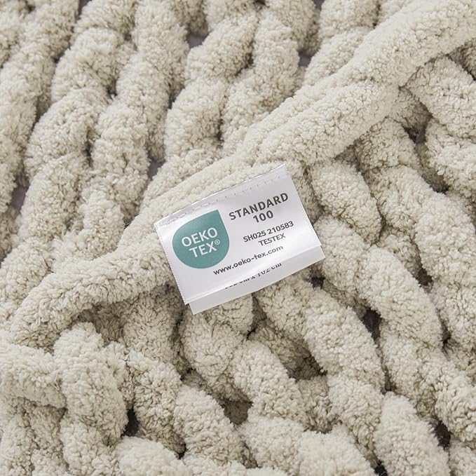WESHIONGOO Chunky Knit Blanket Throw 40"×40" Knitted Throw Blankets for Couch Bed Fluffy Soft Blanket with Jumbo Chenille Yarn Thick 100% Handmade (Linen)-Ruum Studio Home
