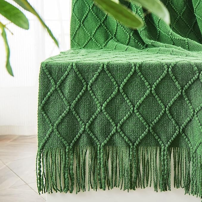 inhand Green Christmas Throw Blanket for Couch and Bed, Birthday Gifts for Women Teen Girl Friend Home Decor Knitted Twin Size Blanket, Outdoor Lightweight Farmhouse Warm Woven Decorative, 60"x80"-Ruum Studio Home