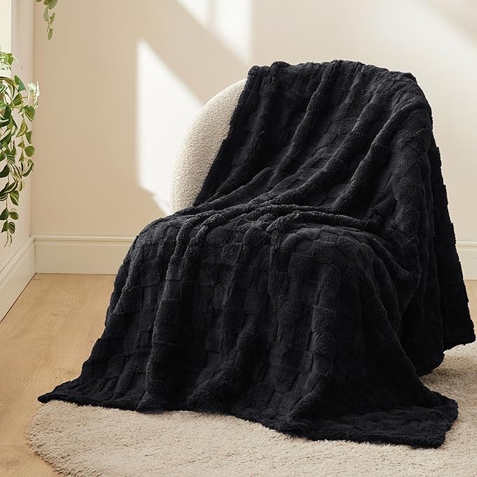 Bedsure GentleSoft Black Throw Blanket for Couch - Checkered Fleece Blankets Gifts for Women Men Girls, Cute Soft Cozy Throw for Bedroom Home Decor Gifts, 50x60 Inches-Ruum Studio Home