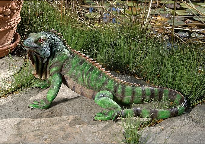 Design Toscano Iggy The Iguana Indoor/Outdoor Garden Statue, Large, 22 Inch Long, Cast Stone Resin, Full Color Finish-Ruum Studio Home