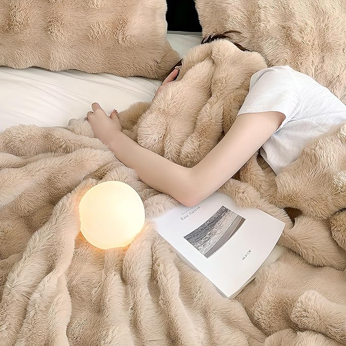 UKELER Faux Fur Throw Blanket Plush Thick Fleece Blanket Fluffy Cozy Soft Warm Blankets Throws for Bed, Couch, Sofa, Office, Camping 50''x60'' Camel-Ruum Studio Home