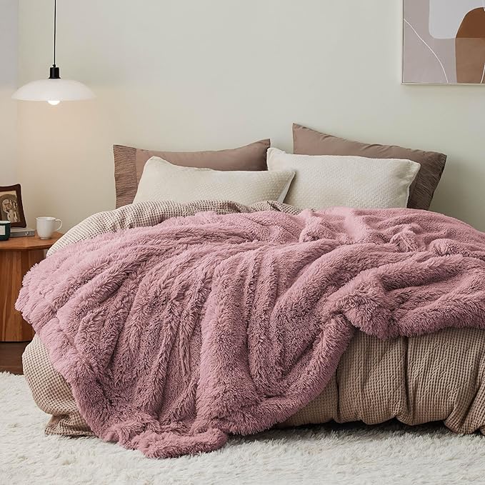 Bedsure GentleSoft Fuzzy Sherpa Faux Fur Twin Blanket Dusty Pink Cozy Gifts for Women Men, Soft Fleece Plush Warm Minky Thick Blanket Twin Size for Bed, Room Dorm Essentials Pink Decor Gifts, 60x80-Ruum Studio Home