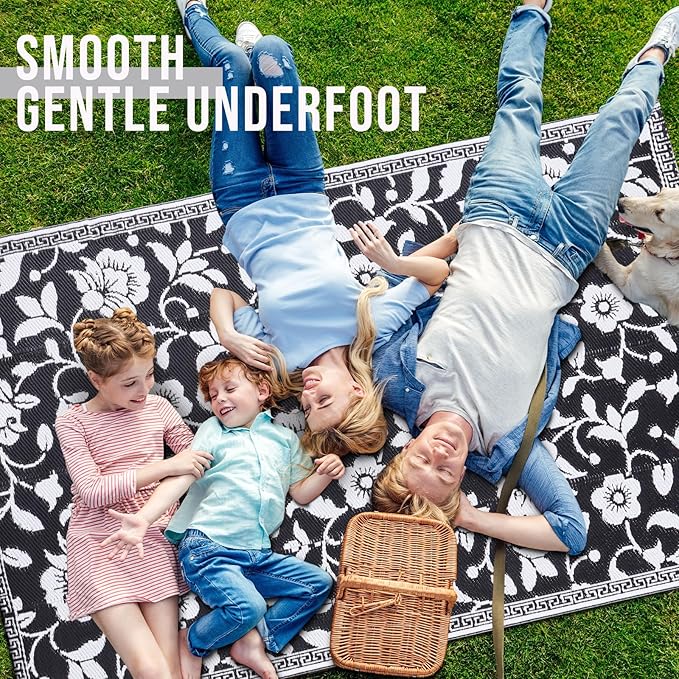 OLANLY Waterproof Outdoor Rug 5x8 ft, Outdoor Plastic Straw Rug with Flower Pattern, Reversible RV Mat for Patio, Camping, Balcony, Deck, Backyard, Black & White-Ruum Studio Home