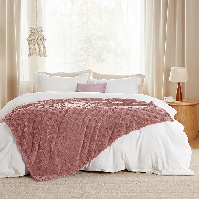 Bedsure GentleSoft Dusty Pink Throw Blanket for Couch - Checkered Fleece Blankets Gifts for Women Men Girls, Cute Soft Cozy Throw for Bedroom Home Decor Gifts, 50x60 Inches-Ruum Studio Home