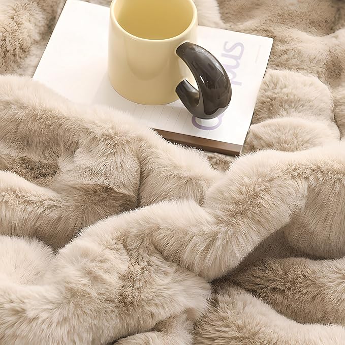 UKELER Faux Fur Throw Blanket Plush Thick Fleece Blanket Fluffy Cozy Soft Warm Blankets Throws for Bed, Couch, Sofa, Office, Camping 50''x60'' Camel-Ruum Studio Home