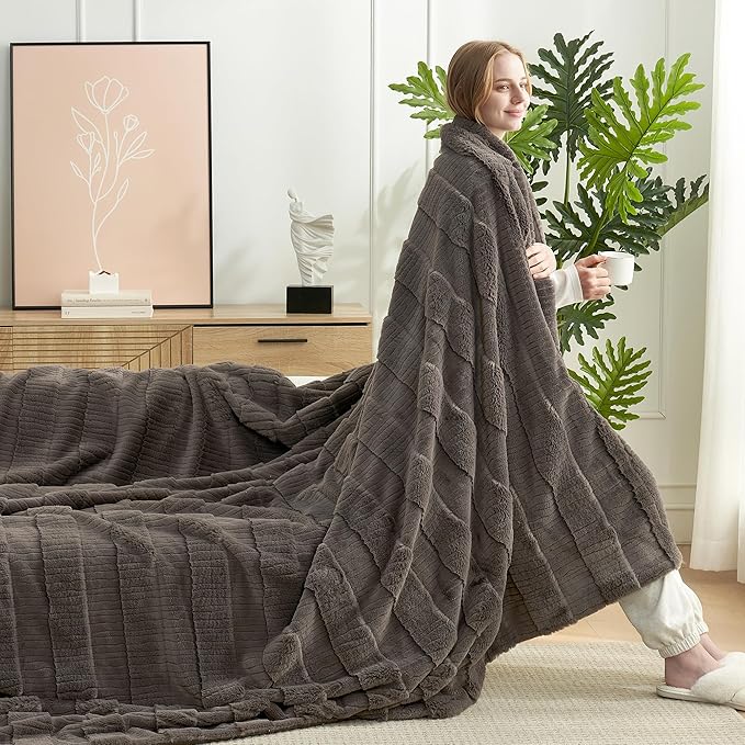 Amélie Home Luxury Striped Faux Fur Throw Blanket for Couch, Embossed Split Fur Cozy Fuzzy Fluffy Luxurious Soft Plush Sofa Chair Bed Gift Blankets for Women Men Wife Friend, 60"x80", Charcoal Gray-Ruum Studio Home