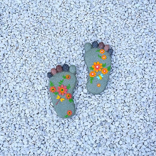Stepping Stones - Resin Footprint Shaped Set of 2 (Light Gray)-Ruum Studio Home