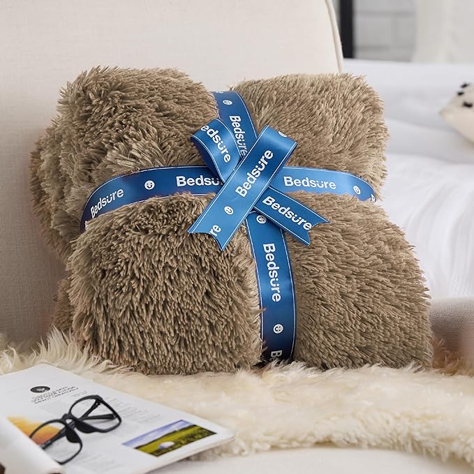 Bedsure GentleSoft Fuzzy Sherpa Faux Fur Twin Blanket, Brown Cozy Gifts for Women Men, Soft Fleece Plush Warm Minky Thick Blanket Twin Size for Bed, Couch, Brown Room Decor Dorm Essentials, 60x80-Ruum Studio Home