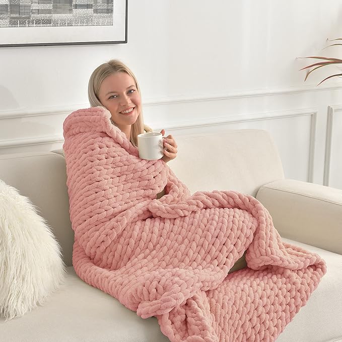 Maetoow Tighter Version Chenille Chunky Knit Blanket Throw 40×50 Inch, Handmade Warm & Cozy Blanket Couch, Bed, Home Decor, Soft Fleece Banket, Boho Thick Blankets and Giant Yarn Throws，Rose Pink-Ruum Studio Home