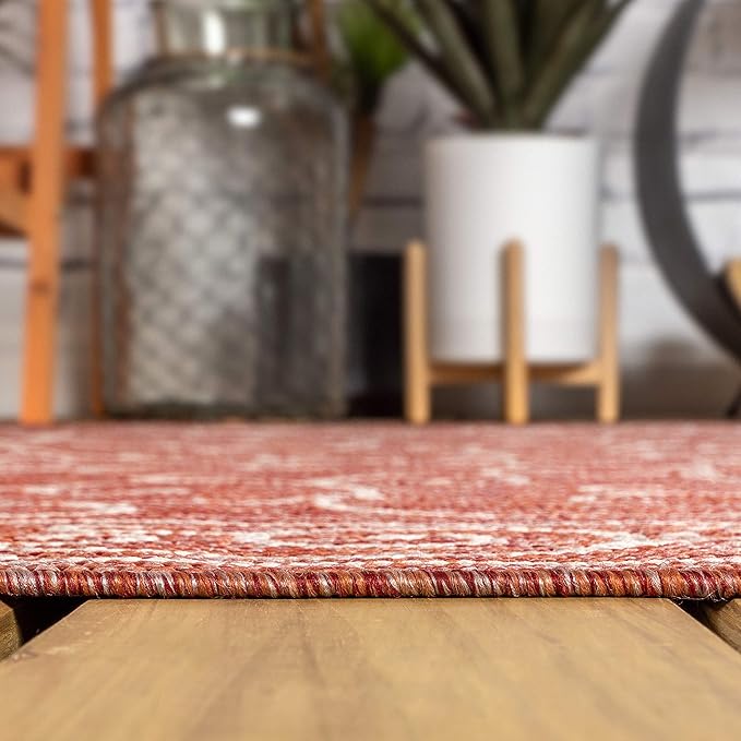 JONATHAN Y Vintage Filigree Indoor Outdoor Round Area Rug 9 Ft Red/Beige, Charleston Textured Weave for Backyard, Patio, Porch, Easy-Cleaning, High Traffic, Pet-Friendly, Non-Shedding (SMB106B-9R)-Ruum Studio Home