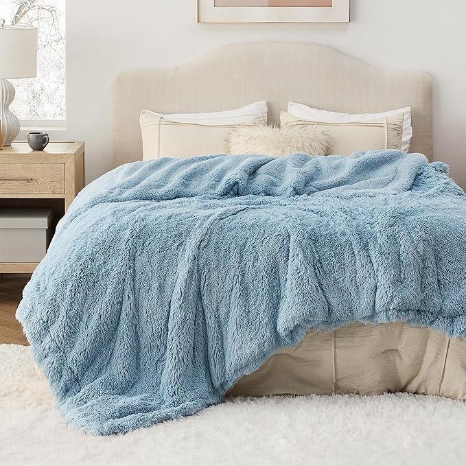 Bedsure GentleSoft Fluffy Light Blue Blankets Queen Size for Bed, Thick Sherpa Faux Fur Fleece Fuzzy Plush Winter Warm Soft Full Queen Blankets, Bedroom Decor Blue Cozy Gifts for Women Men, 90x90-Ruum Studio Home