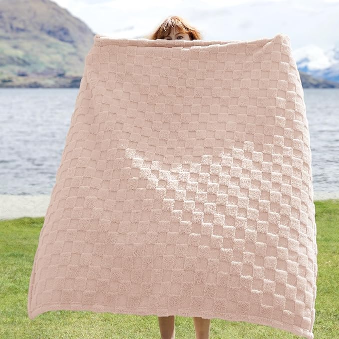 Bedsure GentleSoft Pink Throw Blanket for Couch - Checkered Fleece Blankets Gifts for Women Men Girls, Cute Soft Cozy Throw for Bedroom Home Decor Gifts, 50x60 Inches-Ruum Studio Home