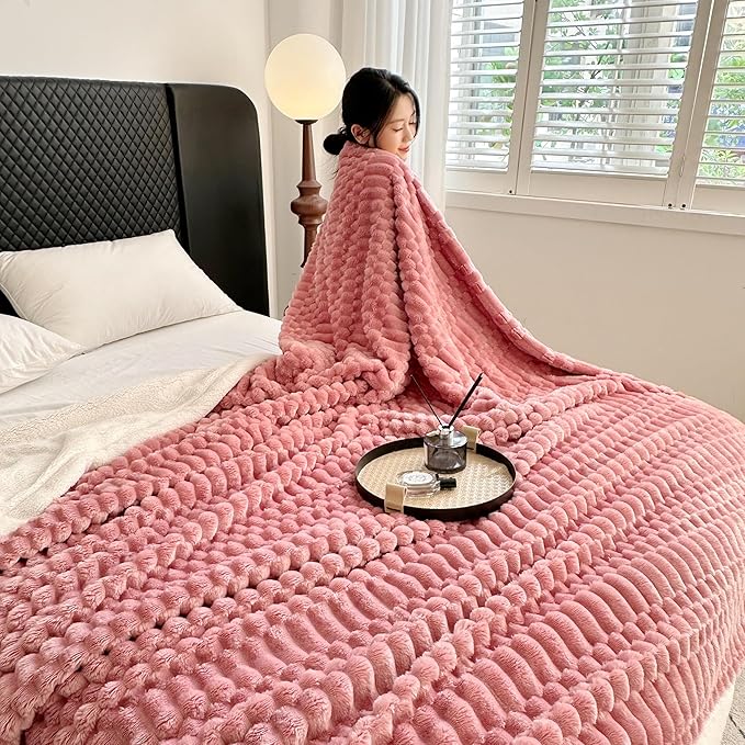 UKELER Pink Sherpa Throw Blanket 60 × 80 inch, 470 GSM Striped Sherpa Fleece Blankets for All Season, Warm and Cozy Blanket for Couch Sofa Bed Office Camping-Ruum Studio Home