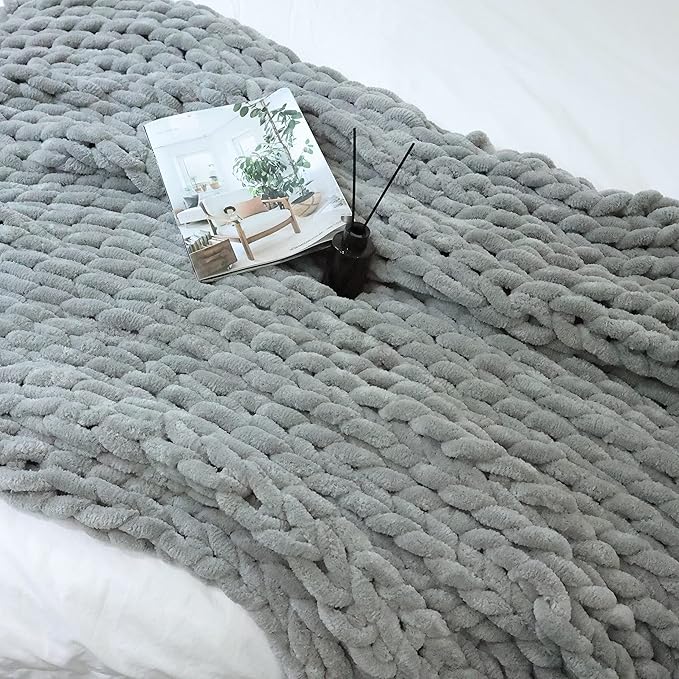 Maetoow Chenille Chunky Knit Blanket Throw （40×50 Inch）, Handmade Warm & Cozy Blanket Couch, Bed, Home Decor, Soft Breathable Fleece Banket, Christmas Thick and Giant Yarn Throws, Grey-Ruum Studio Home