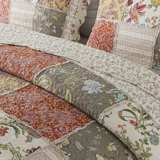NEWLAKE Cotton Patchwork Bedspread, 3-Piece Bedding Quilt Set with Real Stitched Embroidery, Reversible Matelasse Bed Coverlet Set,Floral Paisley Grid with Lace,Queen Size-Ruum Studio Home