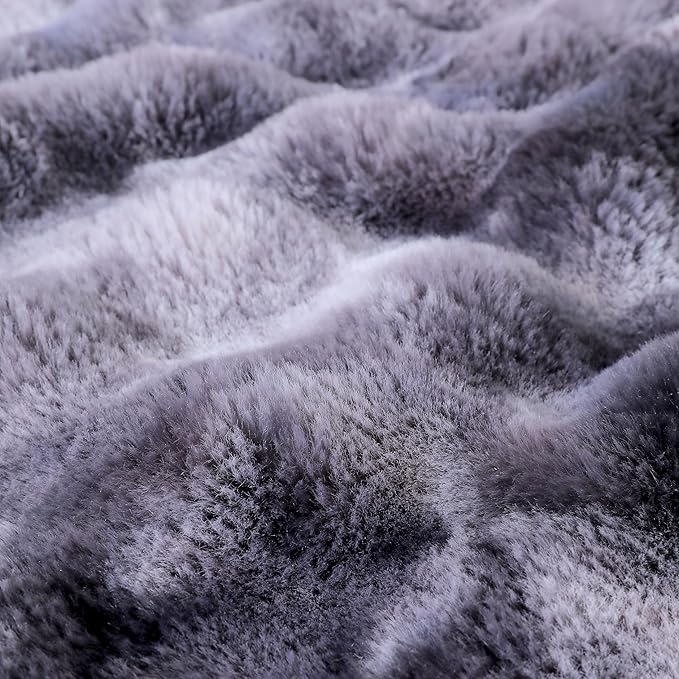 UKELER Soft Faux Fur Throw Blanket 50''x60'' Dark Grey Reversible Shaggy Blanket Plush Thick Fluffy Blankets Throws for Bed, Couch, Sofa, Office, Camping-Ruum Studio Home