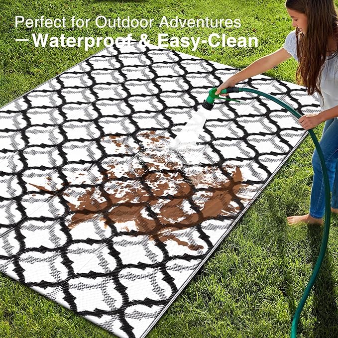 OLANLY Reversible Outdoor Rug 5x8 ft Clearance, Waterproof Outdoor Plastic Straw Rug with Interlacing Pattern, RV Mat for Patio, Camping, Balcony, Deck, Backyard, Black & White-Ruum Studio Home