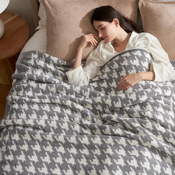 Snuggle Sac Houndstooth Throw Blanket for Couch, Reversible Super Soft Warm Blankets Cozy Knit Fuzzy Plush Lightweight Throws for Sofa, Bed, Camping, Grey,50x60 inches-Ruum Studio Home