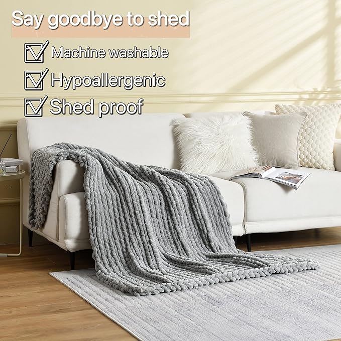 Maetoow Tighter Version Chenille Chunky Knit Blanket Throw （40×50 Inch）, Handmade Warm & Cozy Blanket Couch, Bed, Home Decor, Soft Fleece Banket, Boho Thick Blankets and Giant Yarn Throws，Light Grey-Ruum Studio Home