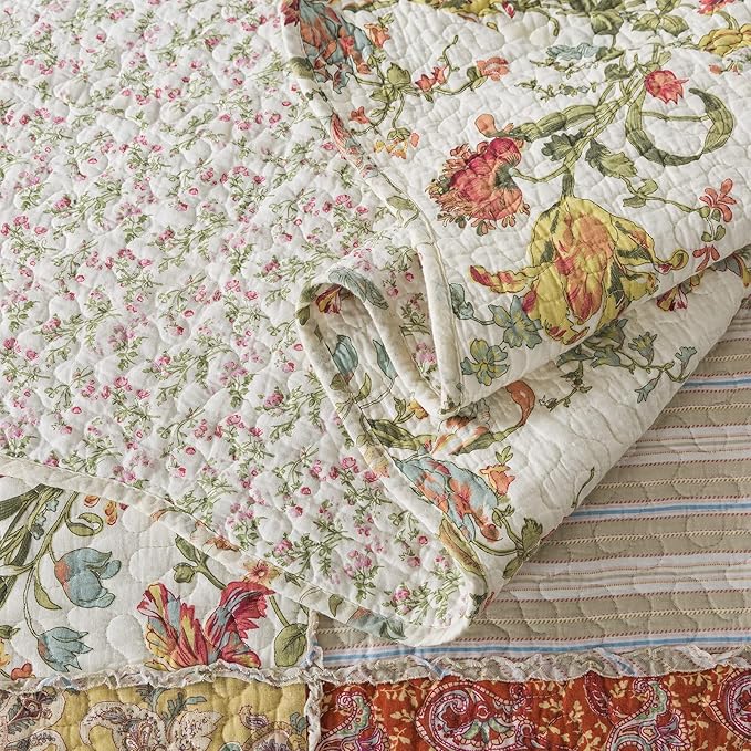 NEWLAKE Cotton Patchwork Bedspread, 3-Piece Bedding Quilt Set with Real Stitched Embroidery, Reversible Matelasse Bed Coverlet Set,Floral Paisley Grid with Lace,Queen Size-Ruum Studio Home