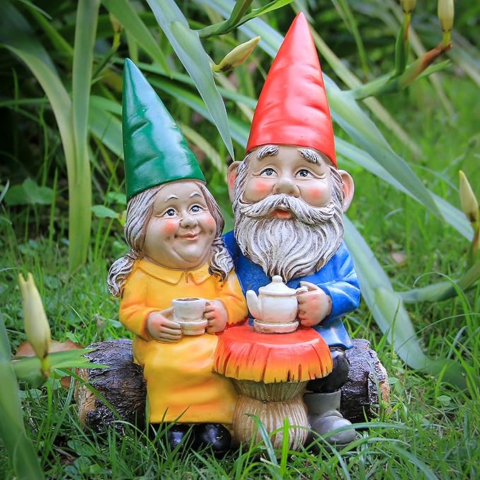 Garden Gnome Statue for Outdoor Decoration,Couple in Love Gnome Figurine for Patio Yard Lawn Outside Porch Decor,Garden Sculptures & Statues,Coffee Knome Romantic Forever Love-Ruum Studio Home