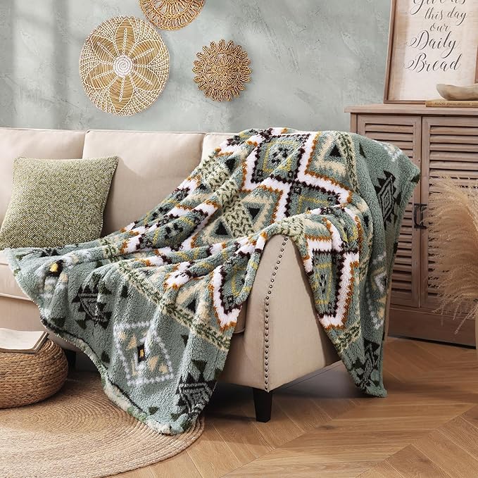 CASAAGUSTO Boho Sherpa Throw Blanket, Aztec Throw Blanket,Ultra Soft, Warm, Cozy, Plush, Thick Fleece Blanket for Couch, Bed, Sofa (Olive Green 50 * 60 Inch)-Ruum Studio Home
