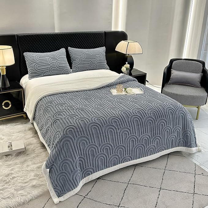 UKELER Sherpa Bed Blanket 80 × 90 inch, Ultra Soft Queen Size Throw Blanket for All Season, Cozy Plush Arch Fleece Blankets for Bedroom Living Room Dorm Hostel Sofa Camping, Blue Grey-Ruum Studio Home