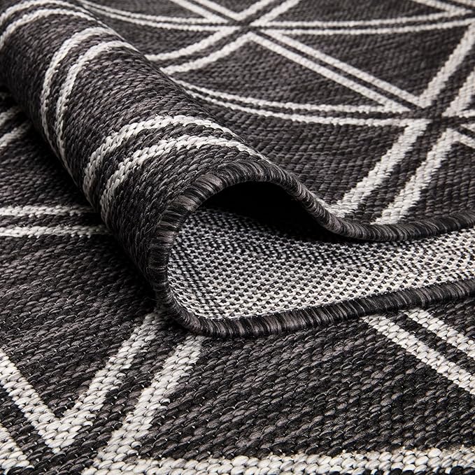 Keen Home Design Outdoor Rug - 6x9 Washable Indoor/Outdoor Rug for Patio, Balcony, Kitchen, Garden, Beach, Deck and Porch. Size: 6'7" x 9'2"-Ruum Studio Home