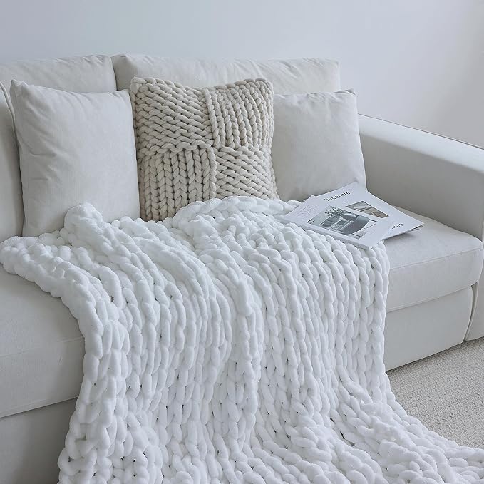 Maetoow Chenille Chunky Knit Blanket Throw （60×80 Inch）, Handmade Warm & Cozy Blanket Couch, Bed, Home Decor, Soft Breathable Fleece Banket, Christmas Thick and Giant Yarn Throws，White-Ruum Studio Home