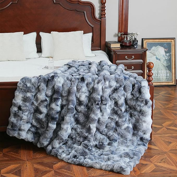 UKELER Soft Faux Fur Throw Blanket 60''x80'', Large Dark Grey Reversible Shaggy Blanket Plush Thick Fluffy Blankets Throws for Bed, Couch, Sofa, Office, Camping-Ruum Studio Home