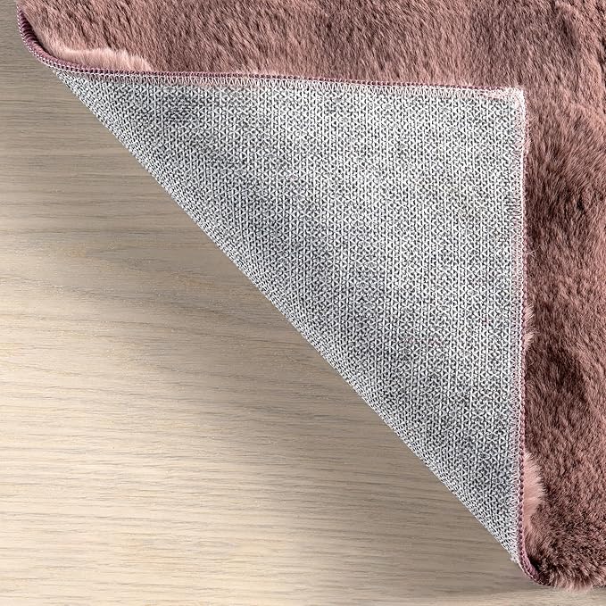 nuLOOM Jeni Checkered 3'9" x 6' Machine Washable Area Rug for Living Room Bedroom Dining Room Kitchen, Burgundy-Ruum Studio Home