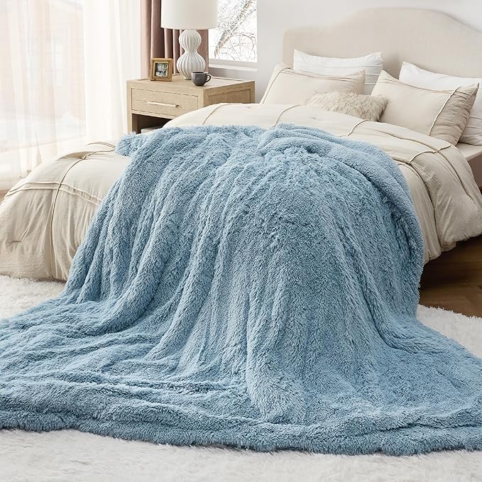 Bedsure GentleSoft Fluffy Light Blue Blankets Queen Size for Bed, Thick Sherpa Faux Fur Fleece Fuzzy Plush Winter Warm Soft Full Queen Blankets, Bedroom Decor Blue Cozy Gifts for Women Men, 90x90-Ruum Studio Home