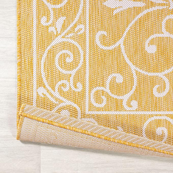 JONATHAN Y Vintage Filigree Indoor Outdoor Square Area Rug 5X5 Yellow/Cream, Charleston Textured Weave for Backyard, Patio, Porch, Easy-Cleaning, High Traffic, Pet-Friendly, Non-Shedding SMB106L-5SQ-Ruum Studio Home