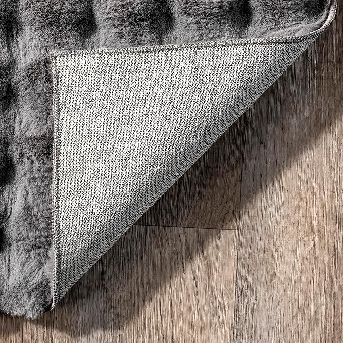 nuLOOM Jeni Checkered 2'6" x 10' Machine Washable Runner Rug for Living Room Bedroom Dining Room Entryway Hallway Kitchen, Dark Grey-Ruum Studio Home